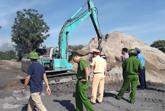 Thường Tín  - Hà Nội: Ra quân giải tỏa các vi phạm trật tự an toàn toàn giao thông đường thủy