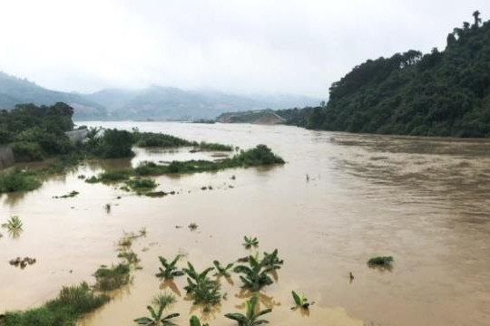 Trung Quốc xả lũ, mực nước thượng nguồn sông Hồng lên trên báo động 1