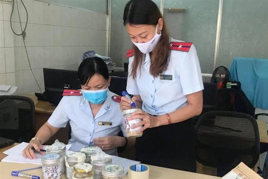 Quản lý an toàn vệ sinh thực phẩm nhìn từ vụ ngộ độc Pate Minh Chay: Những lỗ hổng chậm được xử lý
