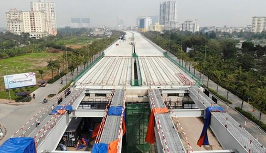 Hà Nội: Tổ chức giao thông đoạn cầu cạn Mai Dịch - Nam Thăng Long