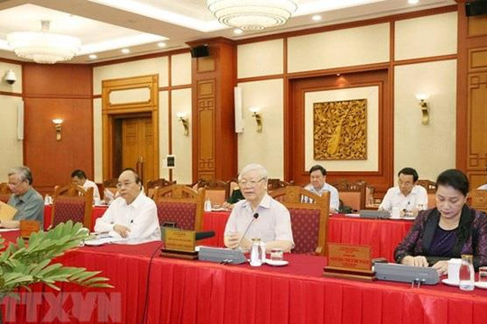 Bộ Chính trị làm việc về chuẩn bị đại hội các đảng bộ trực thuộc Trung ương
