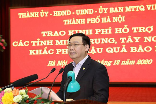 Hà Nội trao tặng 91 tỷ đồng hỗ trợ đồng bào miền Trung, Tây Nguyên
