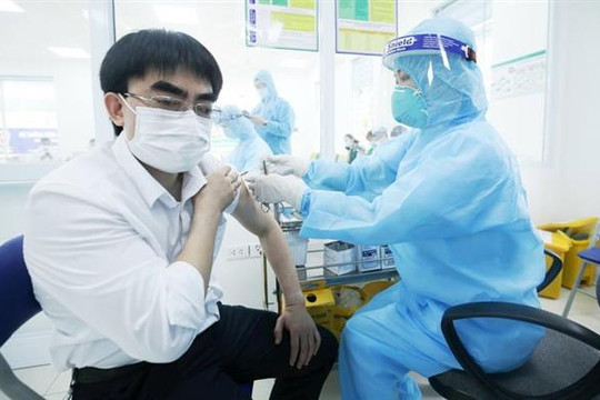 Triển khai tiêm vaccine ngừa Covid-19 tại Việt Nam: Góp phần chặn dịch Covid-19