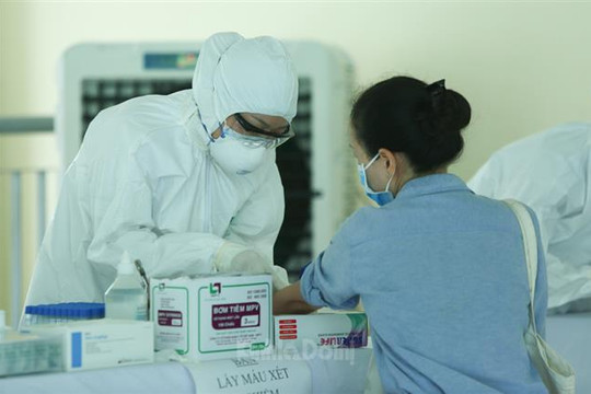 Biến chủng của SARS-CoV-2 đã có mặt ở Việt Nam: Chủ quan phải trả giá đắt