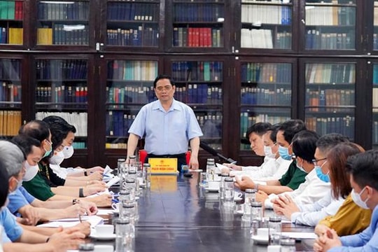 Thủ tướng Phạm Minh Chính: Chậm nhất tháng 6-2022, phải có vắc xin Covid-19 sản xuất trong nước