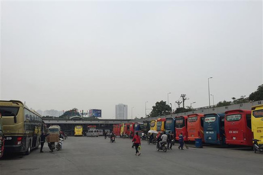 Hà Nội tạm dừng vận tải hành khách công cộng bằng đường bộ đến 37 tỉnh, thành phố