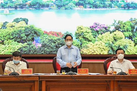 Thủ tướng Phạm Minh Chính làm việc với TP Hà Nội về công tác phòng chống dịch Covid-19 và tình hình phát triển kinh tế xã hội