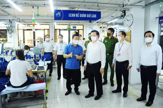Bí thư Thành ủy Hà Nội Đinh Tiến Dũng: Khuyến khích các doanh nghiệp đủ điều kiện an toàn duy trì sản xuất kinh doanh