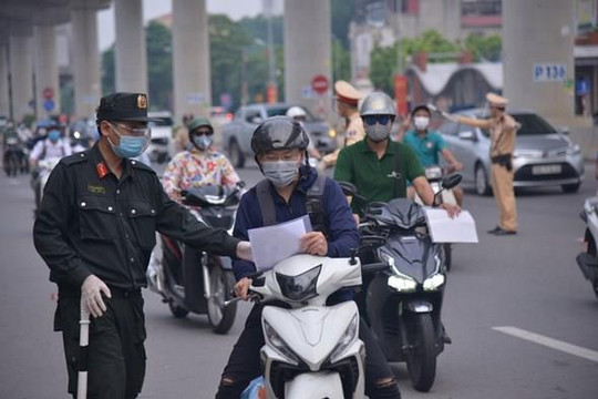 Hà Nội: 150.000 giấy đi đường đã được cấp trong 2 ngày