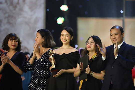 ''Mắt biếc'' đoạt Bông sen vàng Liên hoan Phim Việt Nam lần thứ XXII
