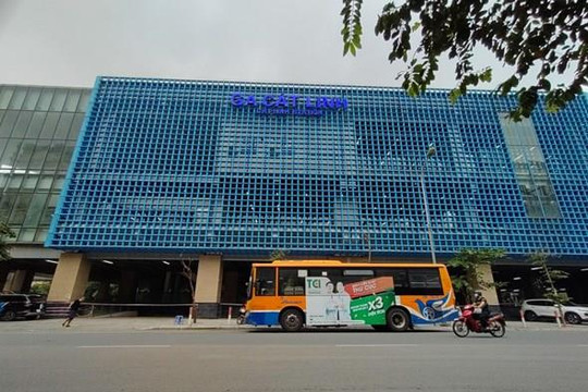 Hà Nội: Tăng cường xe buýt phục vụ người dân trong dịp Tết Dương lịch