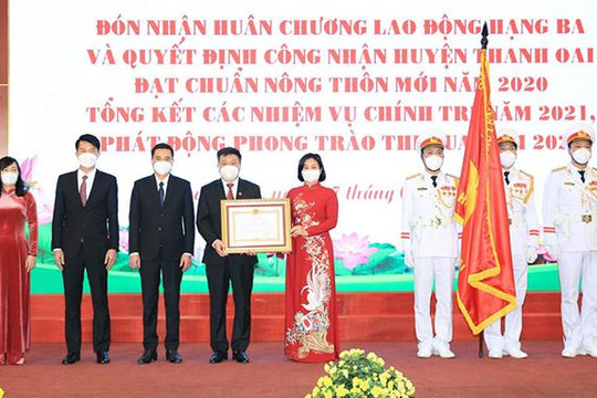 Huyện Thanh Oai đón nhận Huân chương Lao động hạng Ba và danh hiệu đạt chuẩn nông thôn mới