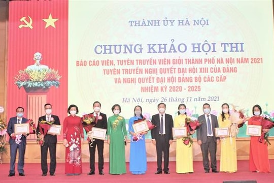 Xung kích trên mặt trận văn hóa, tư tưởng