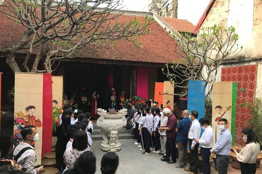 Nhiều hoạt động văn hóa tại phố cổ Hà Nội chào mừng ngày 30/4 và 1/5
