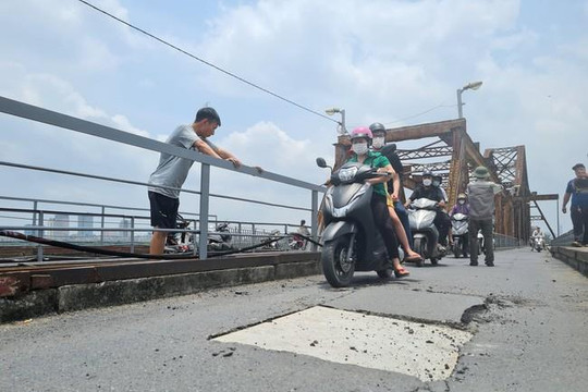Chuyện cầu Long Biên: Bài 5 - Cầu nối văn hóa, du lịch Việt Nam với thế giới