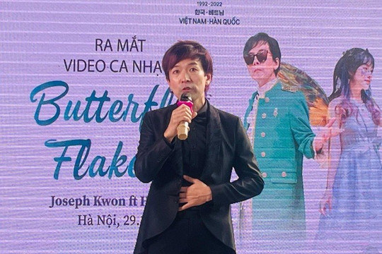 Ca sỹ Jose Kwon (quốc tịch Hàn Quốc) ra mắt MV Butterfly Flakes