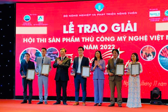 48 sản phẩm thủ công mỹ nghệ Việt Nam tiêu biểu được vinh danh năm 2022
