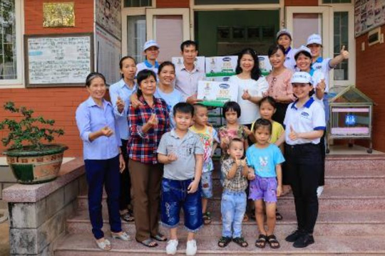Vinamilk và Quỹ sữa Vươn cao Việt Nam tổ chức nhiều hoạt động đồng hành nhân dịp 15 thành lập
