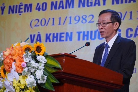 Trường Đại học Sư phạm Hà Nội tổ chức mít tinh chào mừng Ngày Nhà giáo Việt Nam