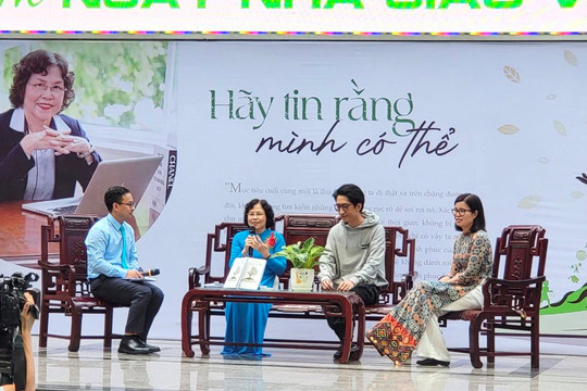 Nhà giáo Nhân dân Nguyễn Thị Hiền ra mắt hồi ký "Hãy tin rằng mình có thể”