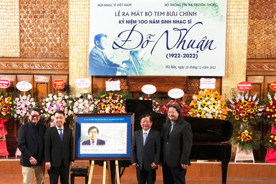Bộ tem kỷ niệm 100 năm Ngày sinh nhạc sĩ Đỗ Nhuận