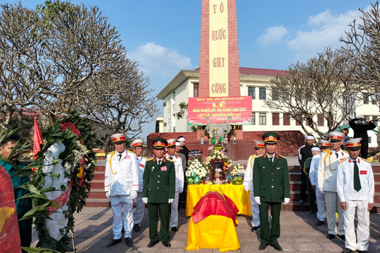 Đón hài cốt liệt sỹ Nguyễn Hữu Lát về quê hương Tân Ước