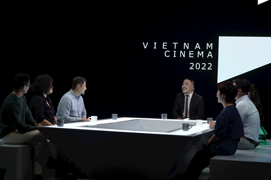 Bàn tròn “Vietnam Cinema 2022” - chương trình  "mổ xẻ" và “bắt bệnh” điện ảnh Việt Nam