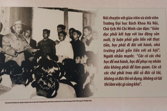 Triển lãm “Chủ tịch Hồ Chí Minh với Tết cổ truyền dân tộc” bằng hàng trăm tư liệu ảnh