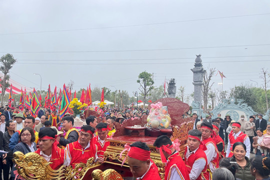  Lễ hội Tản Viên Sơn Thánh - Nét văn hoá đặc sắc của Ba Vì