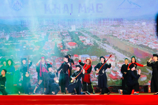 Lạng Sơn: Khai mạc Tuần Văn hóa, Thể thao và Du lịch