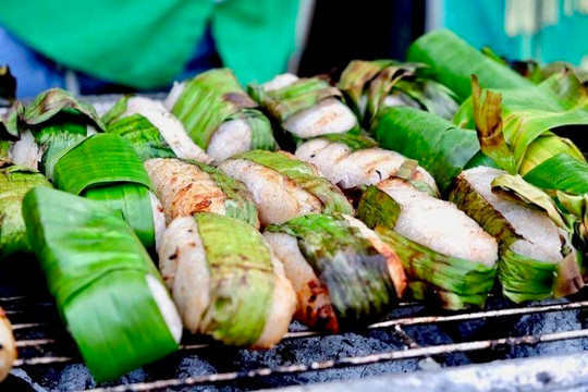 Chuối nếp nướng của Việt Nam lọt top món tráng miệng ngon nhất thế giới