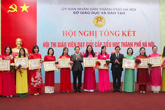 Hà Nội: Trao giải thưởng cho 150 giáo viên Tiểu học dạy giỏi