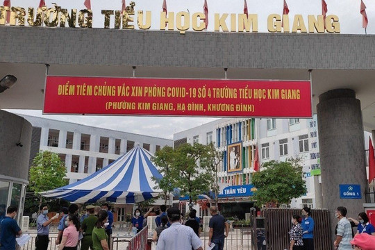 72 học sinh Trường Tiểu học Kim Giang nhập viện là do món gà nhiễm vi khuẩn tụ cầu vàng