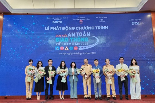 Phát động chương trình "Sáng kiến An toàn giao thông Việt Nam năm 2023"
