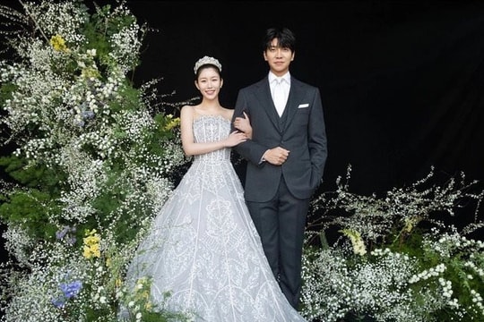 “Chàng rể quốc dân” Lee Seung Gi khoe ảnh cưới đẹp như mơ