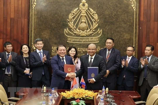 SEA Games 32: Việt Nam và Campuchia ký kết đẩy mạnh hợp tác thể thao, du lịch
