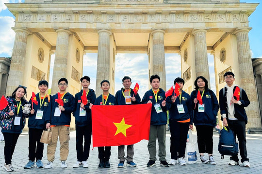 Hà Nội: 5 học sinh quận Ba Đình giành huy chương Vàng Olympic Toán học thế giới