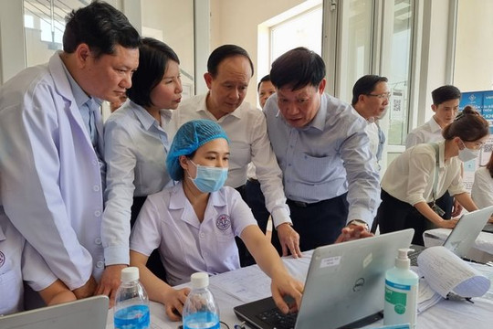 Hà Nội phát động chương trình khám, tư vấn và quản lý sức khỏe cho nhân dân