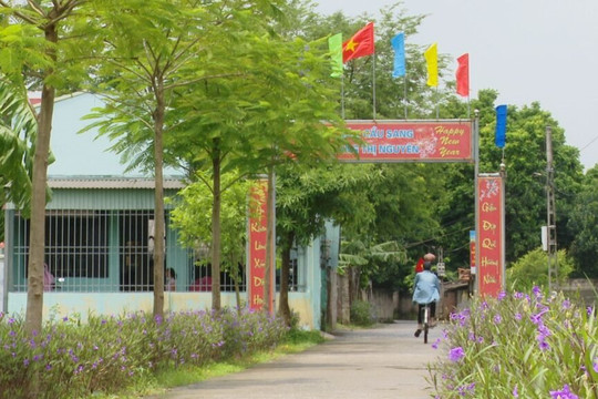 Cổng làng Thị Nguyên (huyện Thanh Oai)
