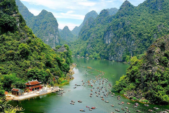 Ninh Bình là điểm nghỉ dưỡng riêng tư nhất thế giới dành cho gia đình năm 2023