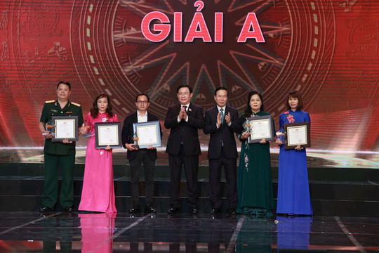 67 tác phẩm báo chí xuất sắc đoạt Giải Diên Hồng lần thứ nhất