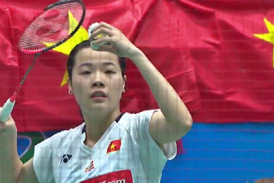 Tay vợt Nguyễn Thùy Linh hạ đương kim vô địch giải Canada Mở rộng