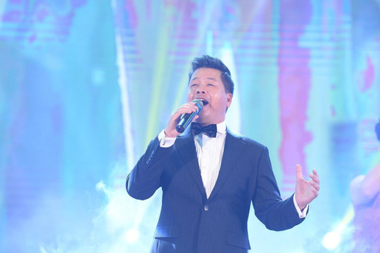 Liveshow đánh dấu 30 năm ca hát của NSUT Đăng Dương
