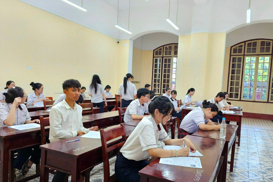 Thi tốt nghiệp THPT năm 2023: Thừa Thiên – Huế và Quảng Trị đạt 204 điểm 10
