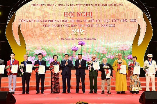 Hà Nội tặng danh hiệu “Người tốt, việc tốt” cho 13 cá nhân