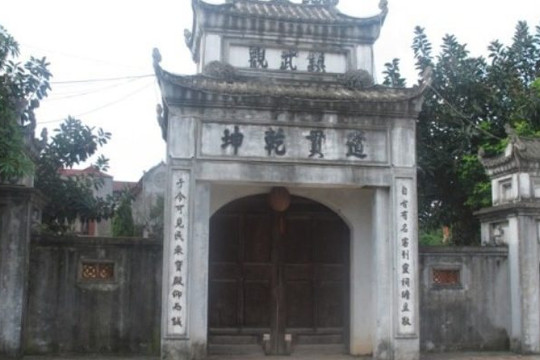 Đền Trấn Vũ (quận Long Biên)