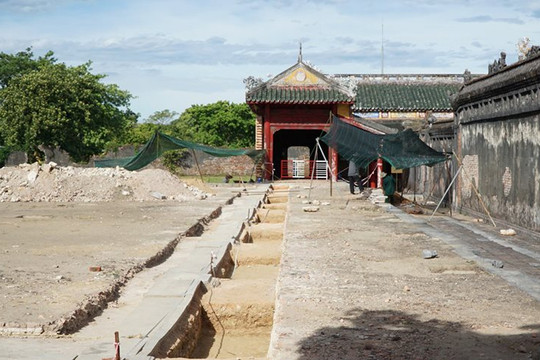 Khai quật khảo cổ, phát lộ các dấu tích quan trọng của điện Cần Chánh trong Hoàng thành Huế