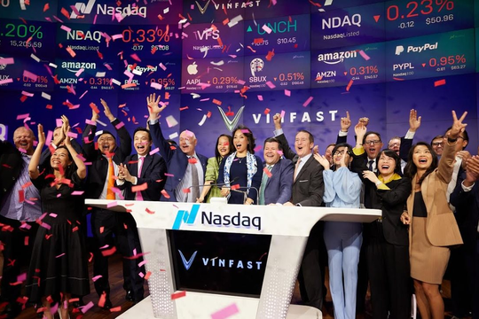 Báo Mỹ: Cổ phiếu VinFast tăng vọt, vốn hóa hơn 85 tỷ USD vượt qua nhiều “gã khổng lồ” ngành ô tô