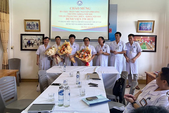 Bệnh viện Trung ương Huế chuyển giao kỹ thuật nội soi tiêu hoá tại tỉnh Hà Tĩnh