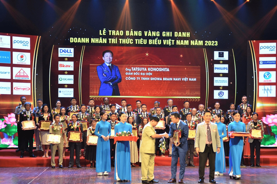 Showa Brain Navi Việt Nam thắng hat-trick tại Lễ trao Bảng vàng Ghi danh Doanh nhân Trí thức Tiêu biểu Việt Nam 2023